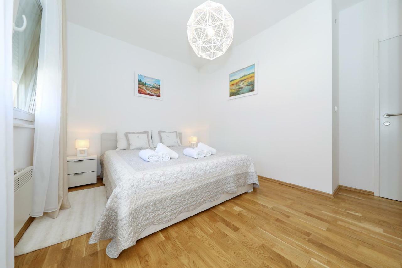 Apriori - Free Parking Apartament *