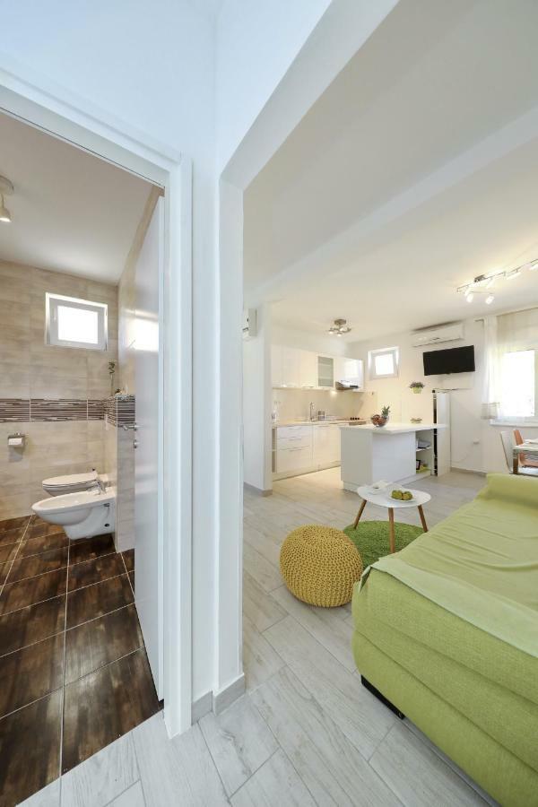 Apartament Apriori - Free Parking