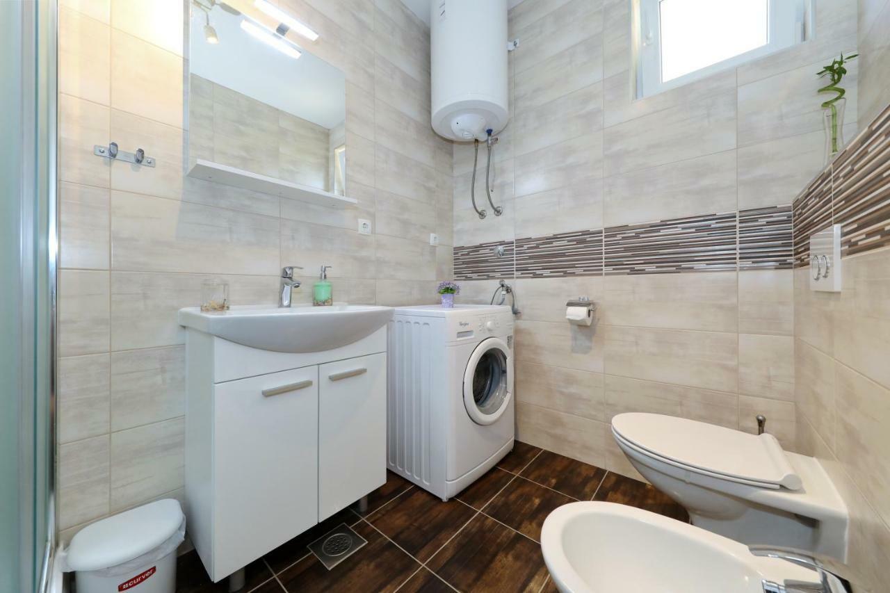 Apriori - Free Parking Apartament *